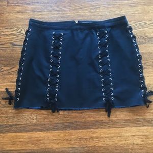 LACE UP BLACK MINI SKIRT